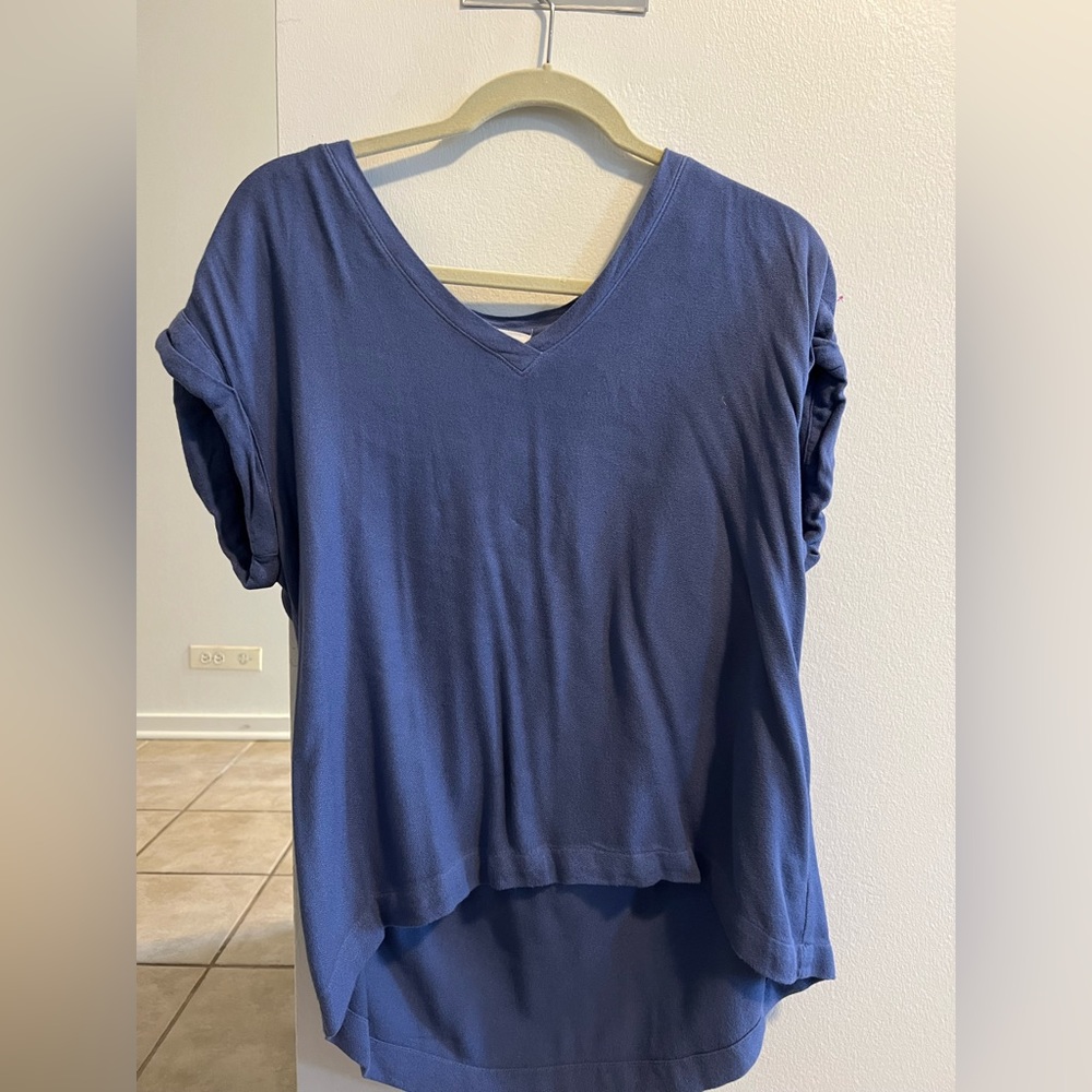 Cozy blue/purple top